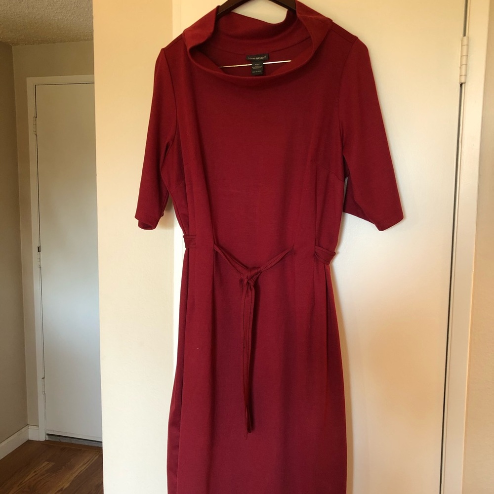 Burgundy funnel-neck knit dress w/elbow -length sleeves 18/20